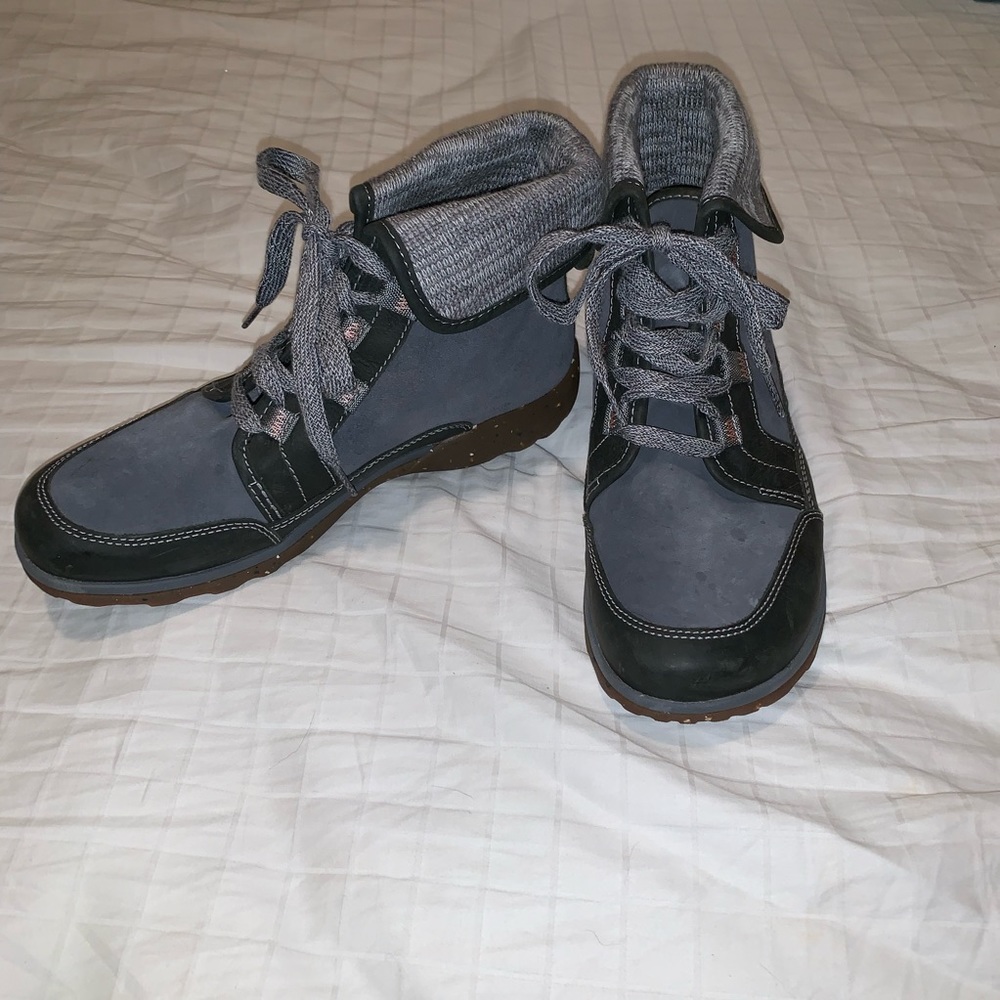 Chaco Women’s Barbary Boots Castlerock